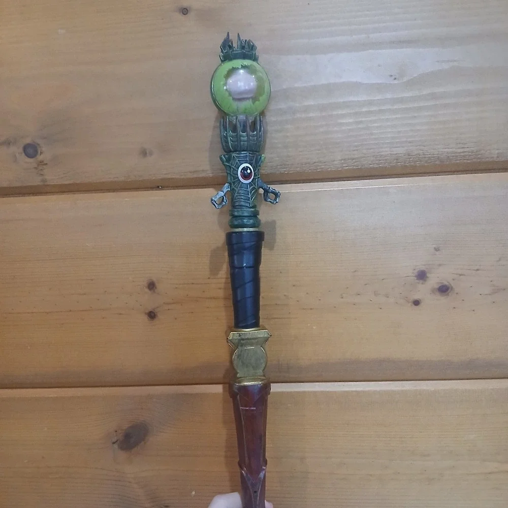 MagiQuest Wand Wizard Skull Creative Kingdom Light-Up (Light Flickers) ZA3